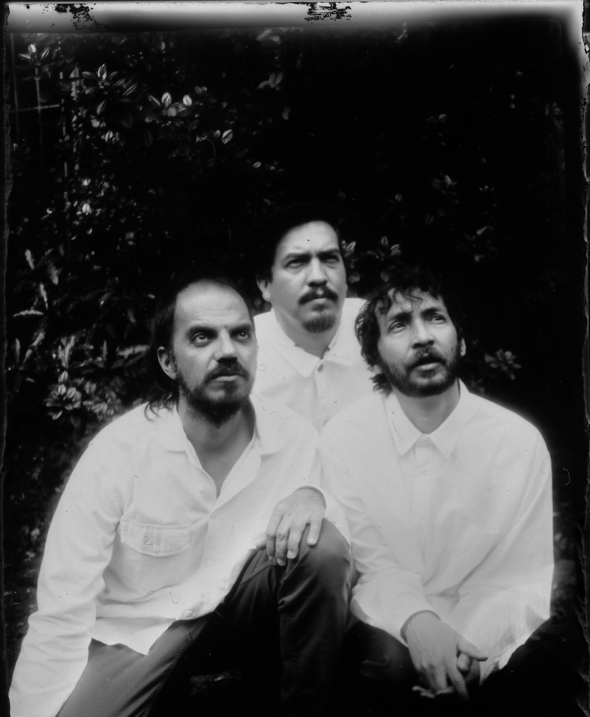Los Pirañas announce new album 'Historia Natural'